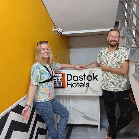 Dastak Hotels Near Airport & Bus Terminal イスラマバード エクステリア 写真