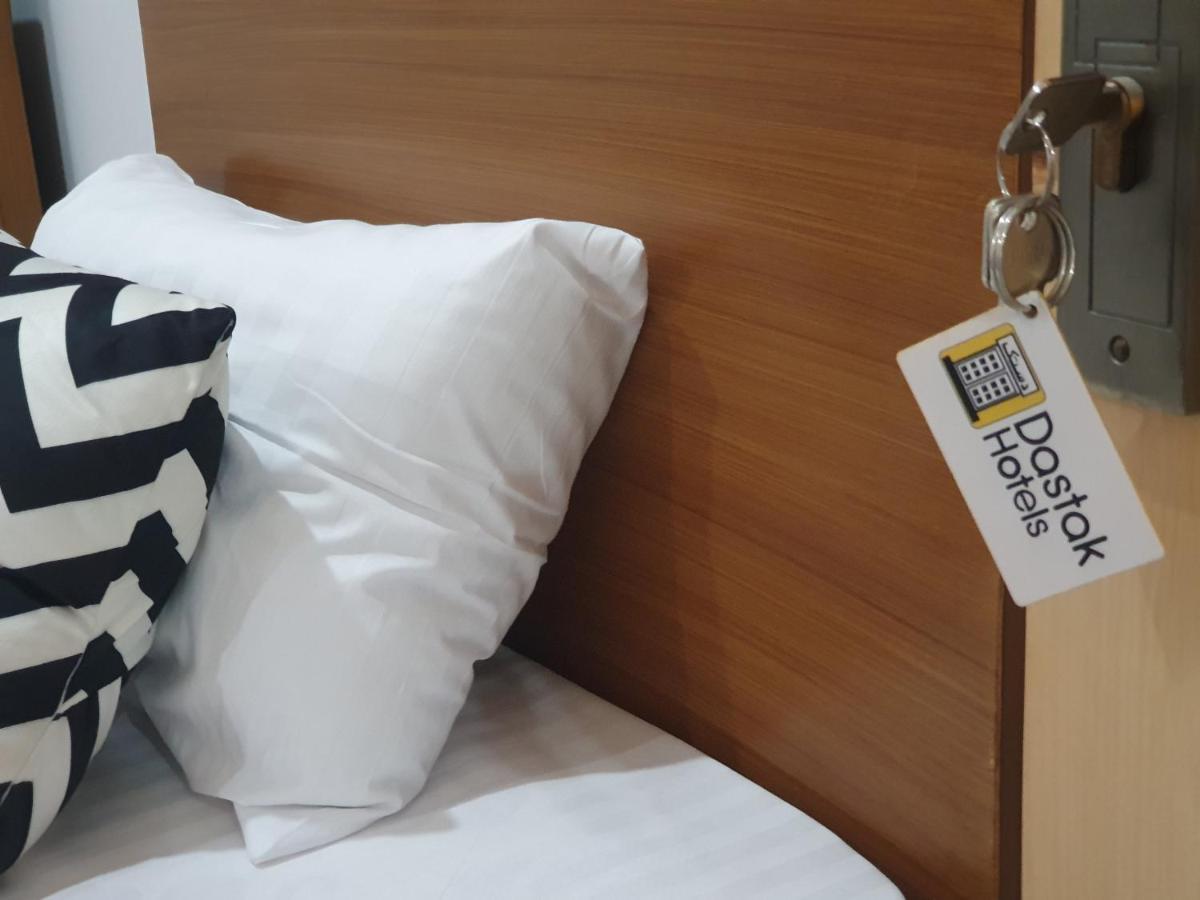 Dastak Hotels Near Airport & Bus Terminal イスラマバード エクステリア 写真